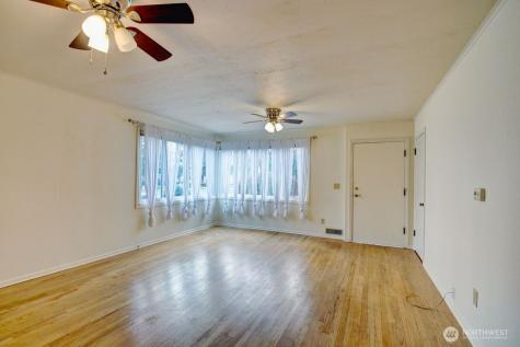 1102 17th Street Anacortes WA 98221
