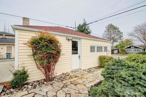 1102 17th Street Anacortes WA 98221