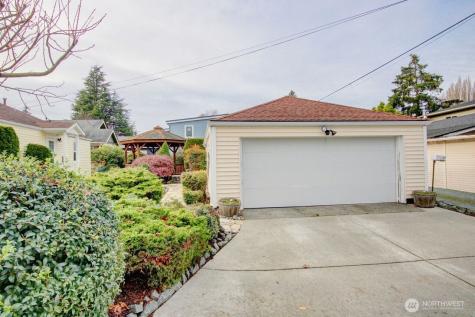 1102 17th Street Anacortes WA 98221