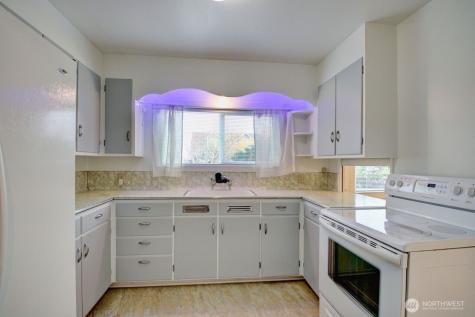 1102 17th Street Anacortes WA 98221