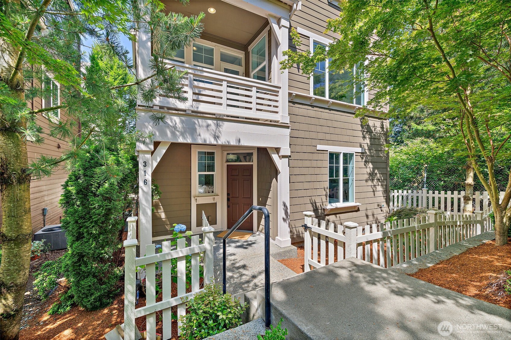 316 NE Eagle Way Issaquah WA 98029