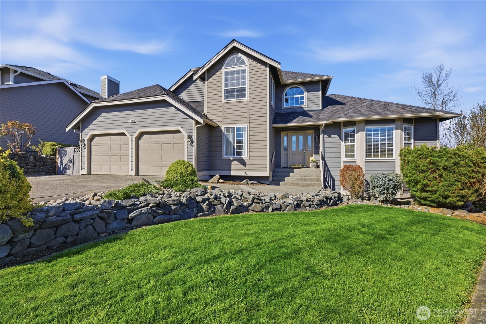 1705 26th Street Place SW Puyallup WA 98371