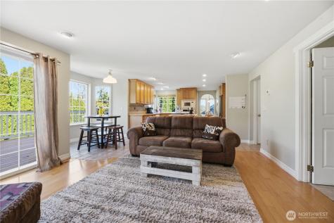 1705 26th Street Place SW Puyallup WA 98371