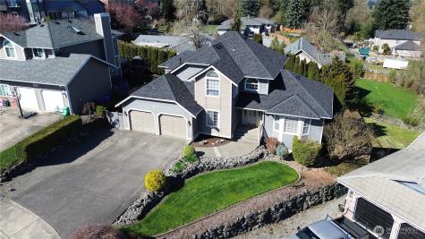 1705 26th Street Place SW Puyallup WA 98371
