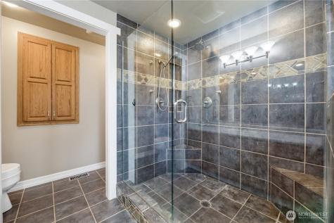 1705 26th Street Place SW Puyallup WA 98371