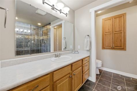 1705 26th Street Place SW Puyallup WA 98371