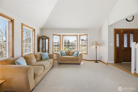 1705 26th Street Place SW Puyallup WA 98371