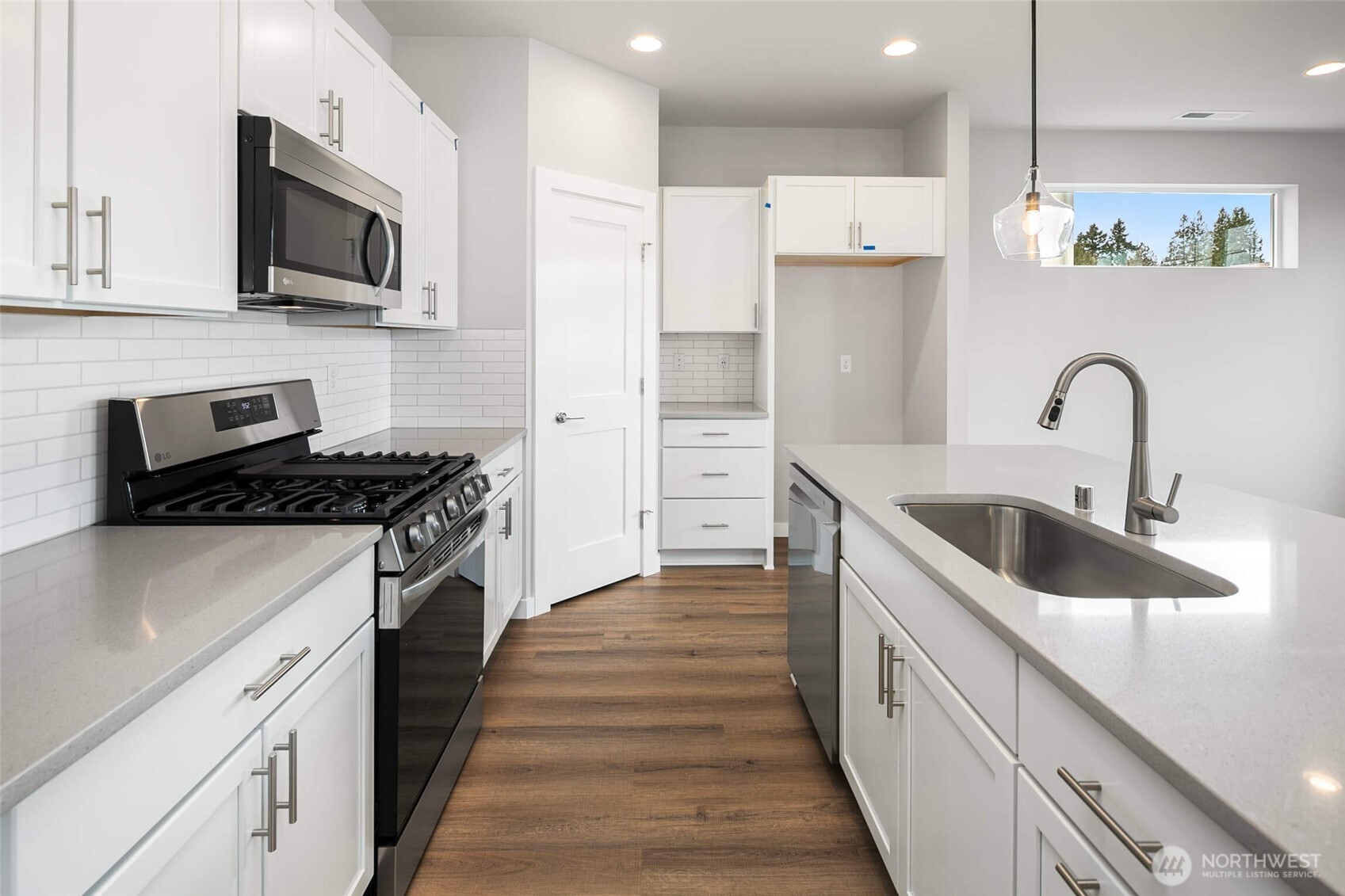 586 SW 97th Street Seattle WA 98106