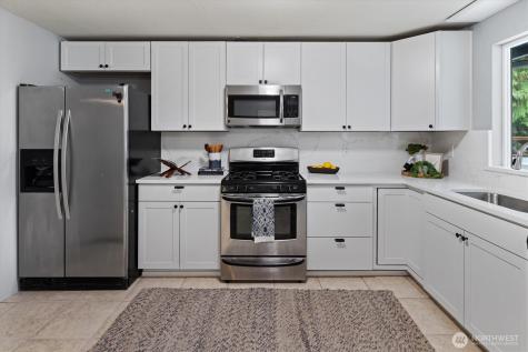 1447 20th Avenue SW Puyallup WA 98371