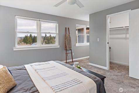 1447 20th Avenue SW Puyallup WA 98371