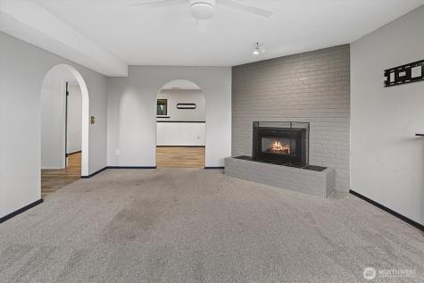 1447 20th Avenue SW Puyallup WA 98371