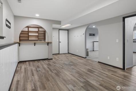 1447 20th Avenue SW Puyallup WA 98371