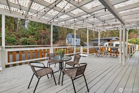 1447 20th Avenue SW Puyallup WA 98371