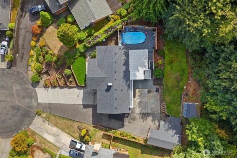 1447 20th Avenue SW Puyallup WA 98371