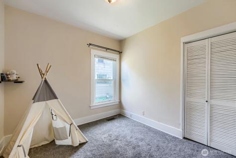 7431 S Park Avenue Tacoma WA 98408