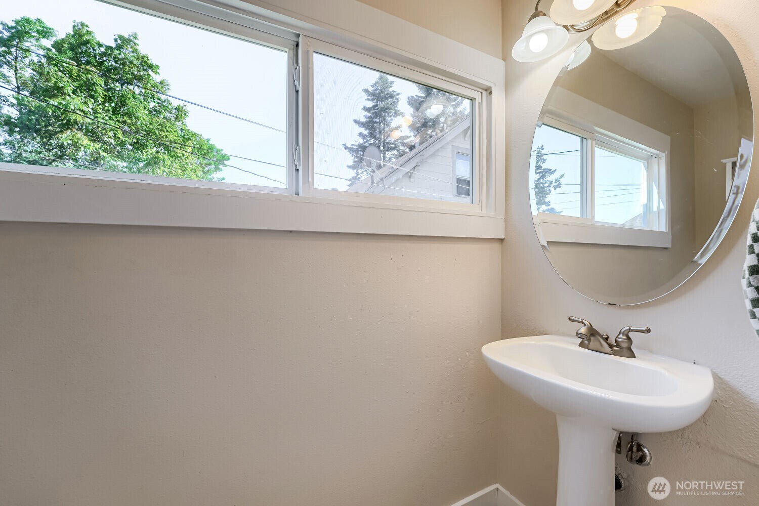 7431 S Park Avenue Tacoma WA 98408