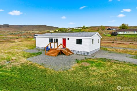 671 Hull Road Selah WA 98942