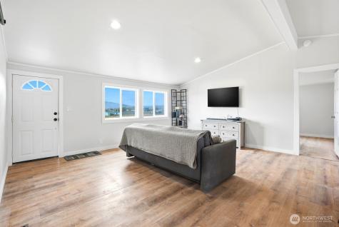 671 Hull Road Selah WA 98942