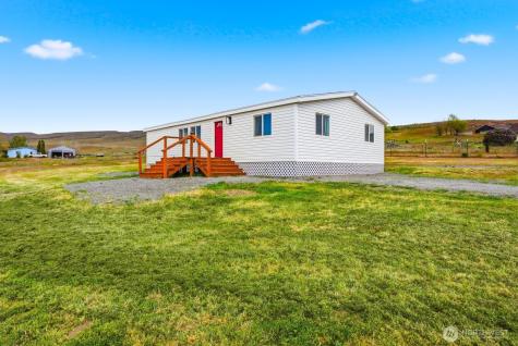 671 Hull Road Selah WA 98942