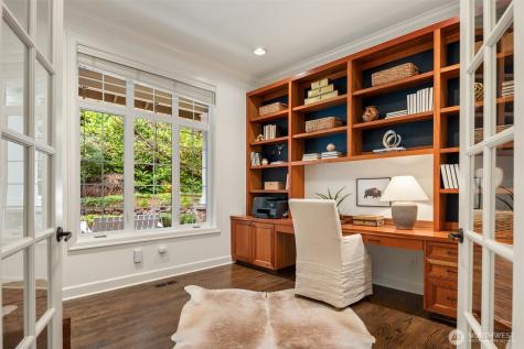 13609 NE 28th Street Bellevue WA 98005