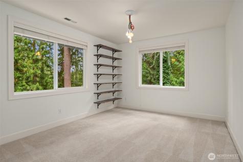 13609 NE 28th Street Bellevue WA 98005