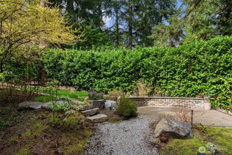 13609 NE 28th Street Bellevue WA 98005
