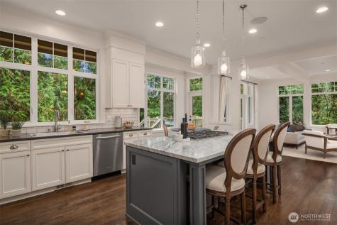 13609 NE 28th Street Bellevue WA 98005