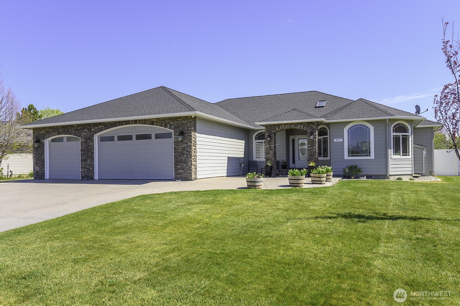 907 S Sand Dune Road Moses Lake WA 98837