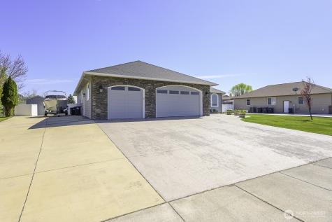 907 S Sand Dune Road Moses Lake WA 98837