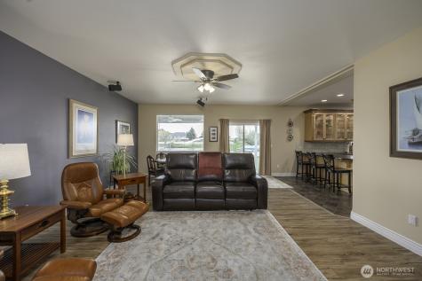 907 S Sand Dune Road Moses Lake WA 98837