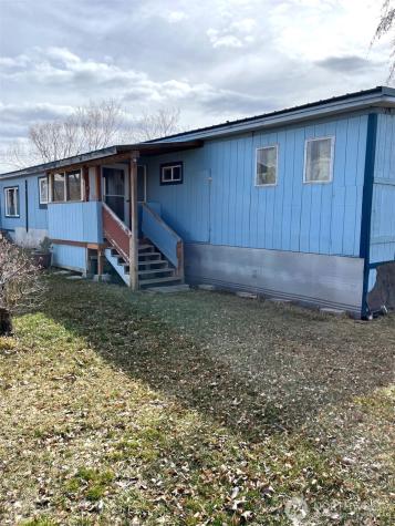 50 Cherokee Road Omak WA 98841