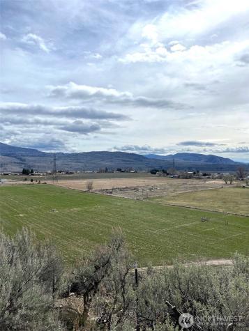 50 Cherokee Road Omak WA 98841