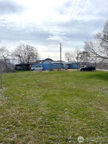 50 Cherokee Road Omak WA 98841