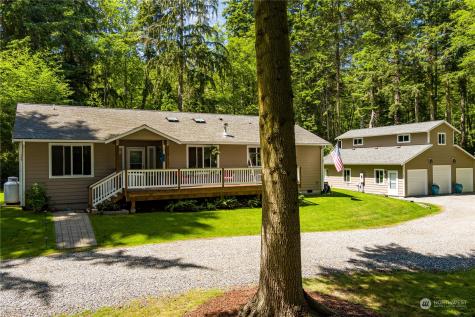 155 Lake Wood Place Oak Harbor WA 98277