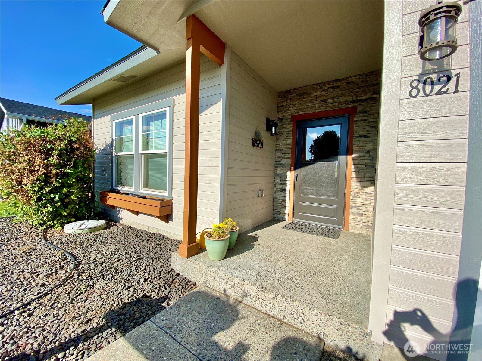 8021 Vialago Parkway Zillah WA 98953