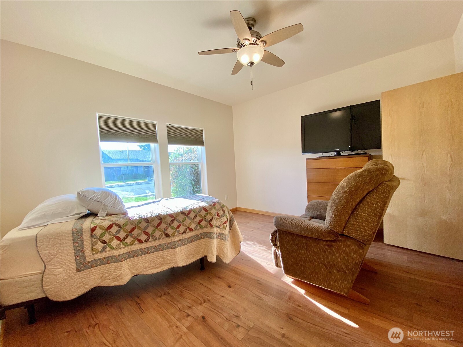 8021 Vialago Parkway Zillah WA 98953