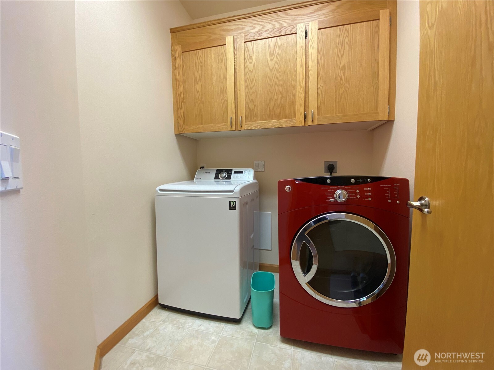 8021 Vialago Parkway Zillah WA 98953