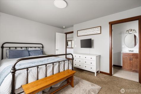 1070 Halsey Drive Coupeville WA 98239