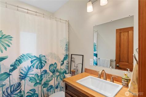 12503 Shore Street Leavenworth WA 98826