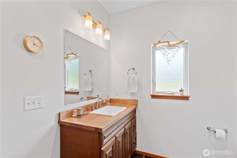 12503 Shore Street Leavenworth WA 98826