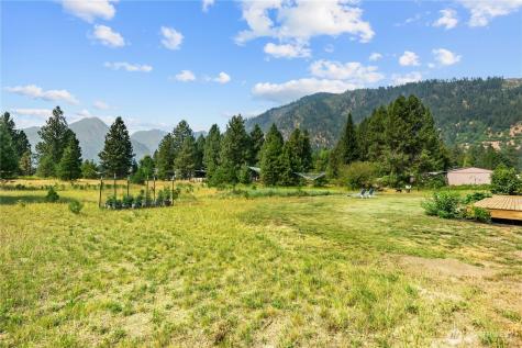 12503 Shore Street Leavenworth WA 98826