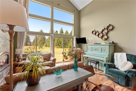 12503 Shore Street Leavenworth WA 98826