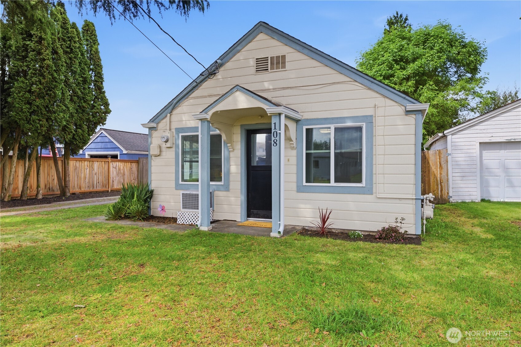 108 8th Street NW Puyallup WA 98371