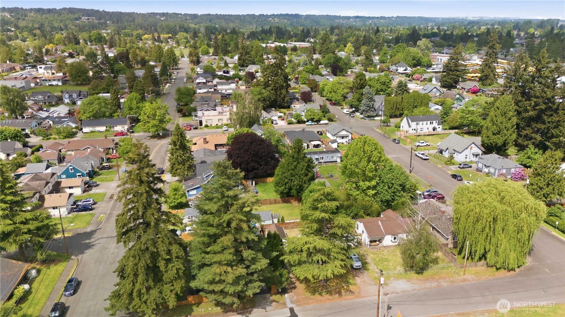 108 8th Street NW Puyallup WA 98371