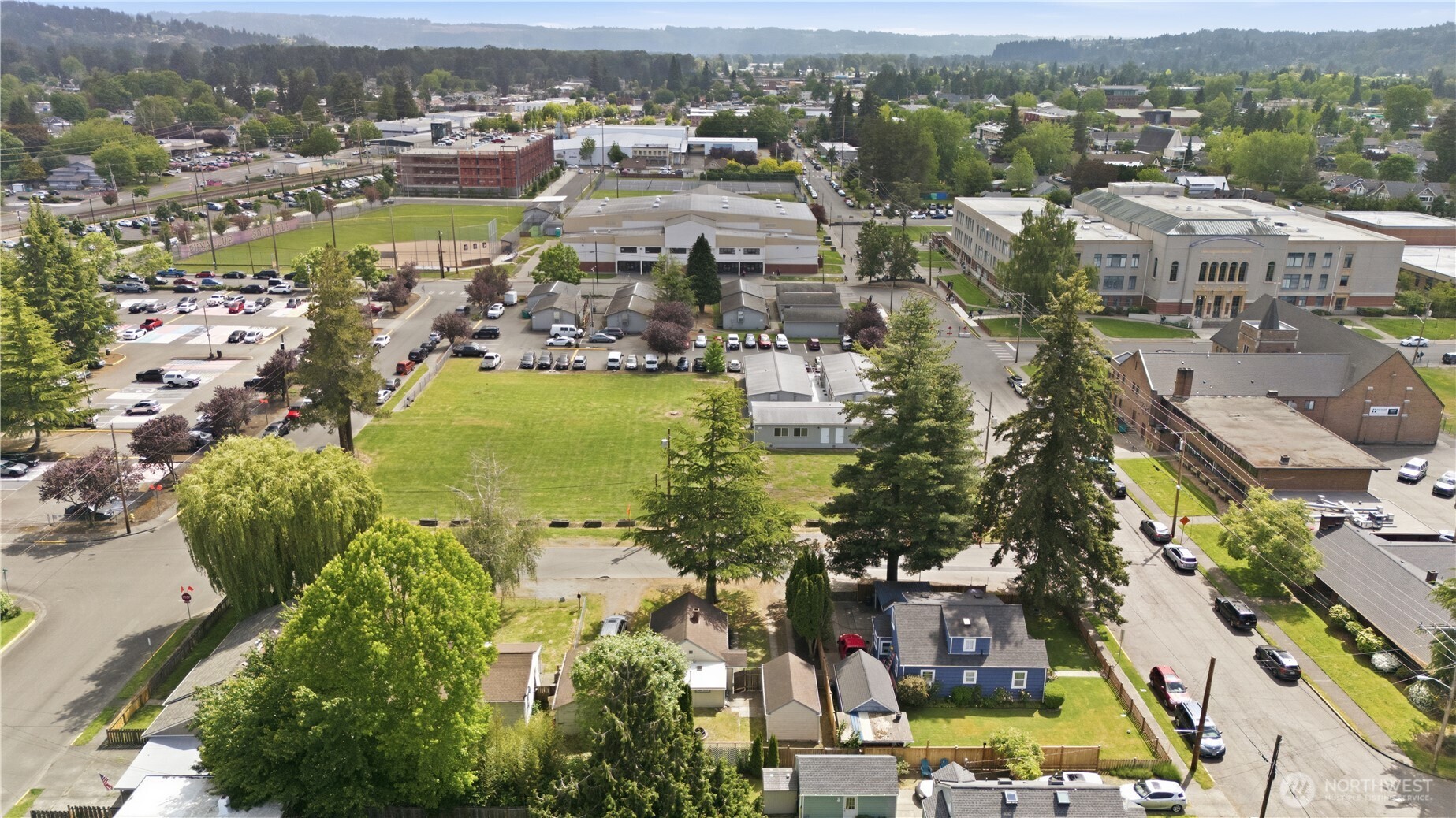 108 8th Street NW Puyallup WA 98371