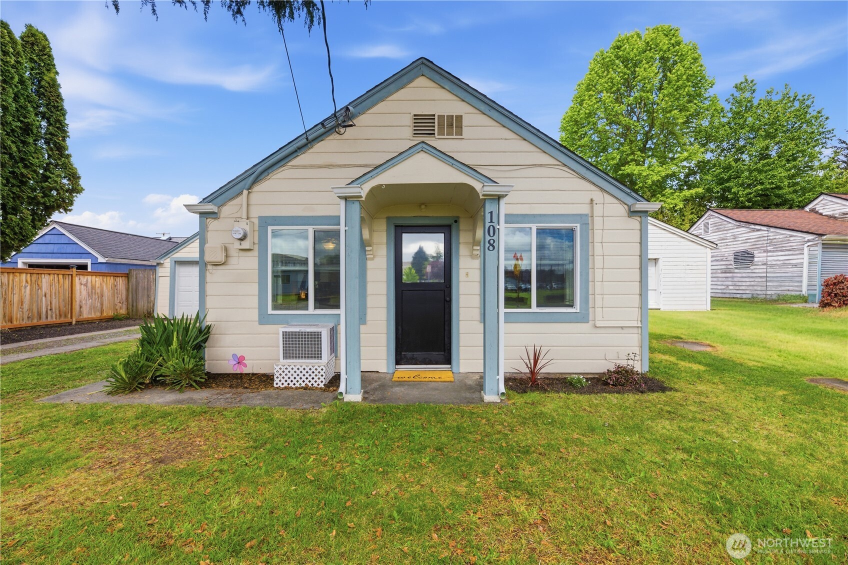 108 8th Street NW Puyallup WA 98371