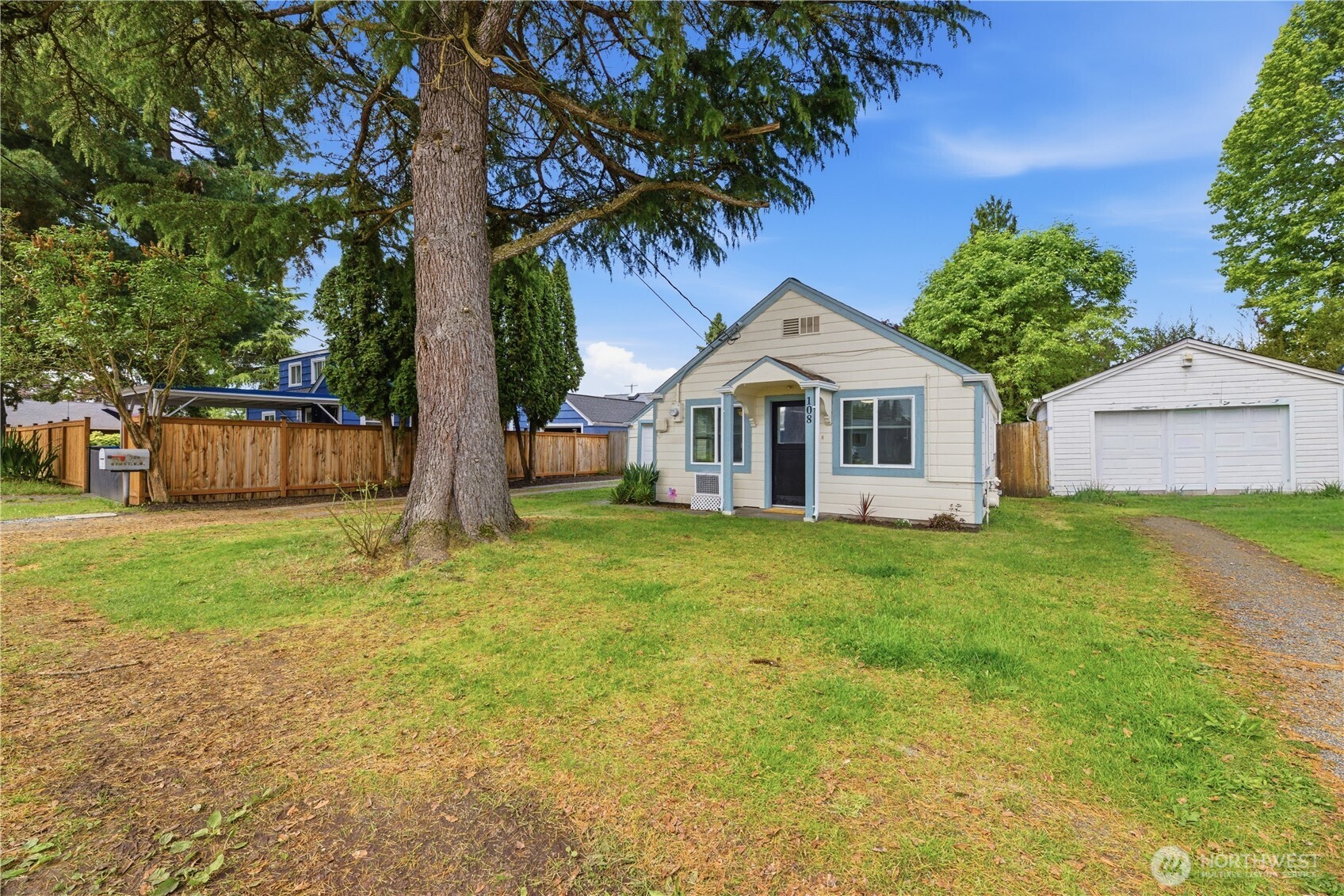 108 8th Street NW Puyallup WA 98371