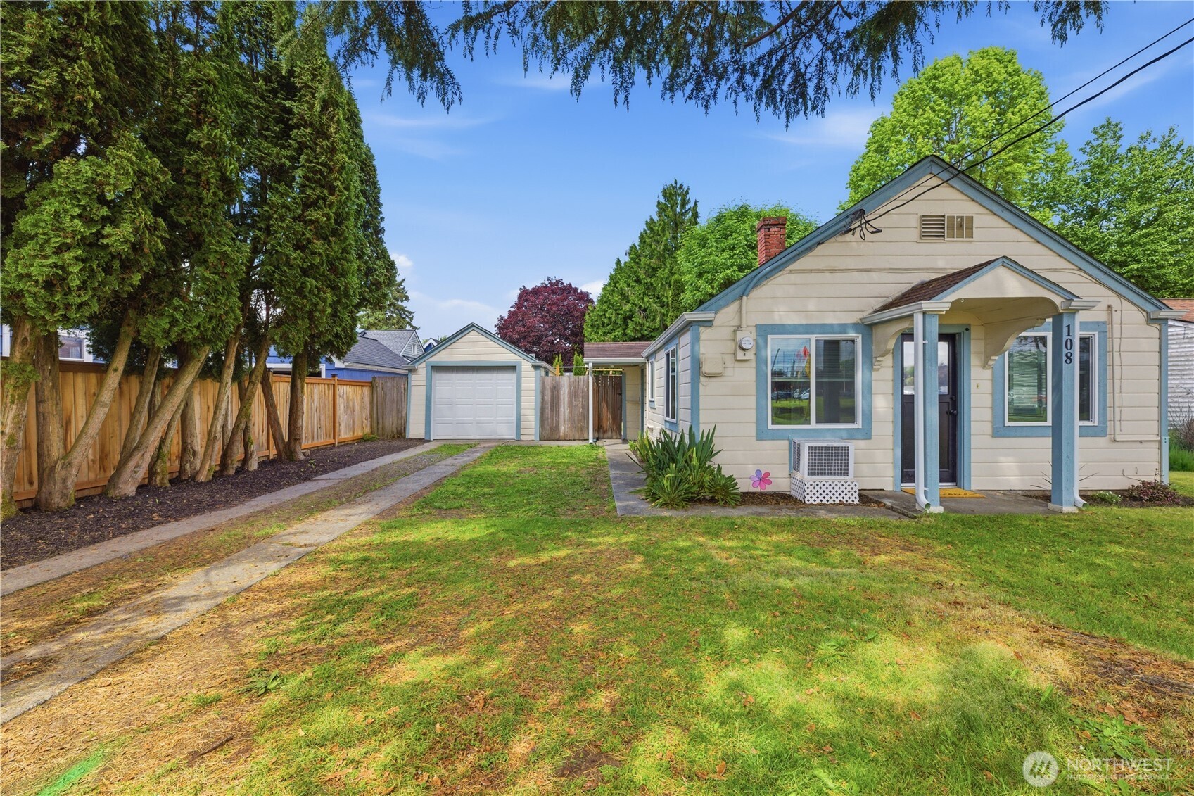 108 8th Street NW Puyallup WA 98371