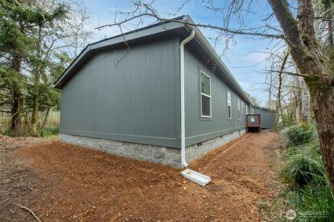 799 Edgewood Avenue NE Ocean Shores WA 98569