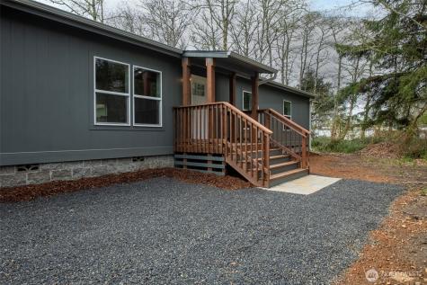 799 Edgewood Avenue NE Ocean Shores WA 98569
